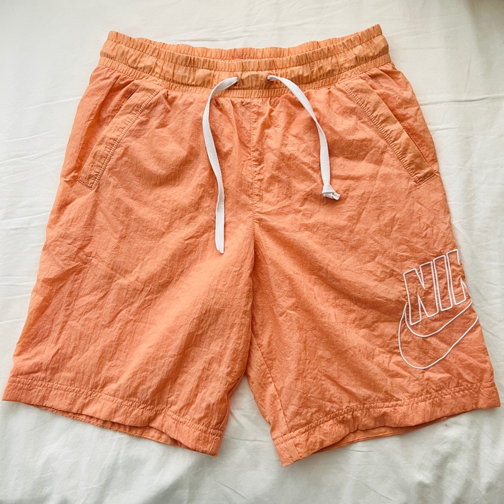 NIKE Sportswear Alumni Woven Shorts